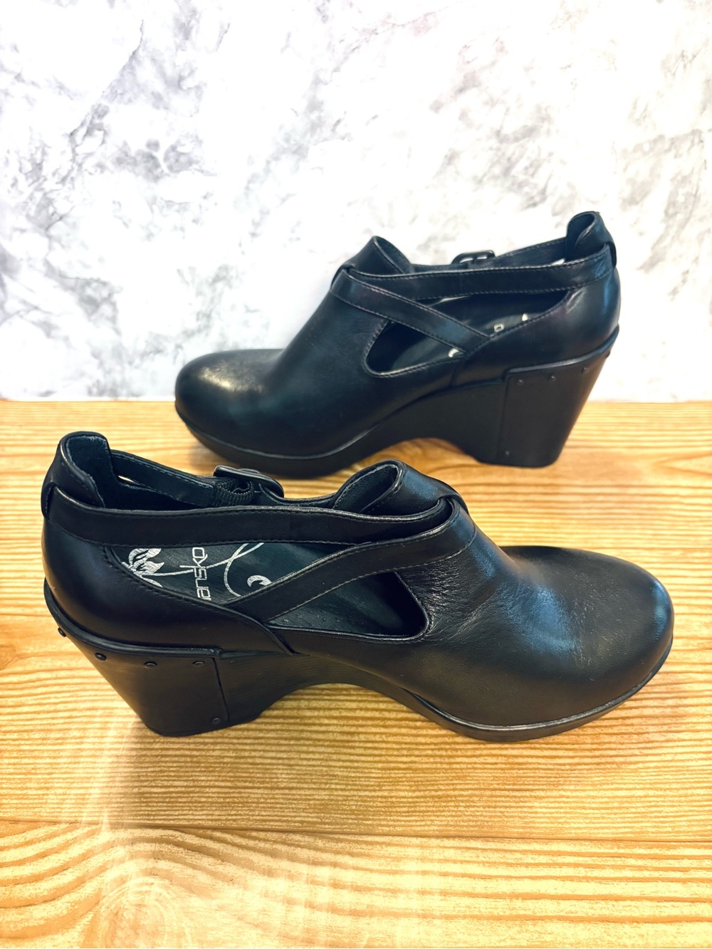 Dansko Franka Platform wedge Clogs Black Leather Size 38 - Picture 3 of 8